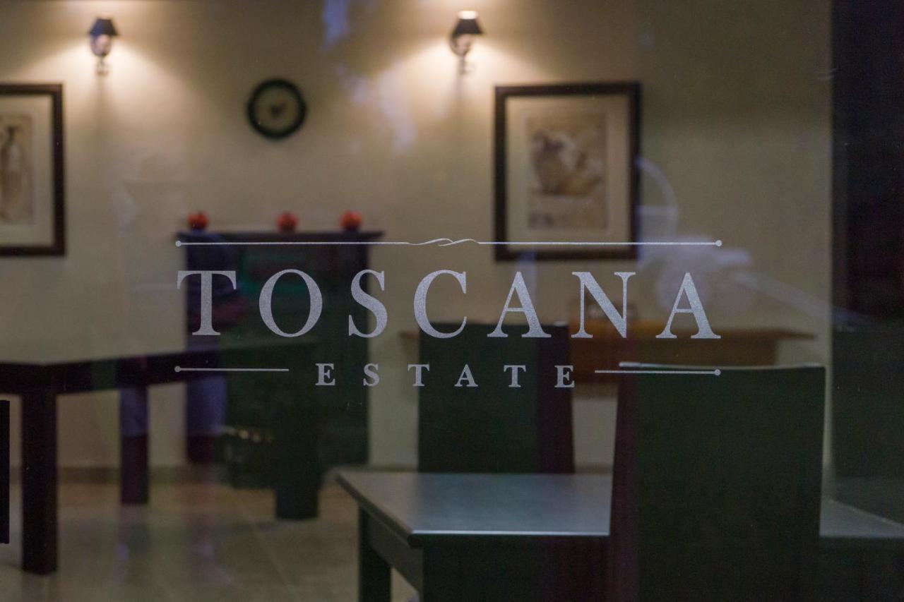 Toscana Estate Μπλουμφοντέιν Εξωτερικό φωτογραφία