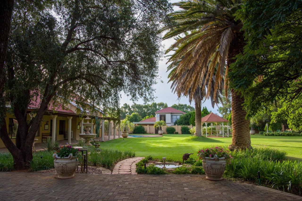 Toscana Estate Μπλουμφοντέιν Εξωτερικό φωτογραφία